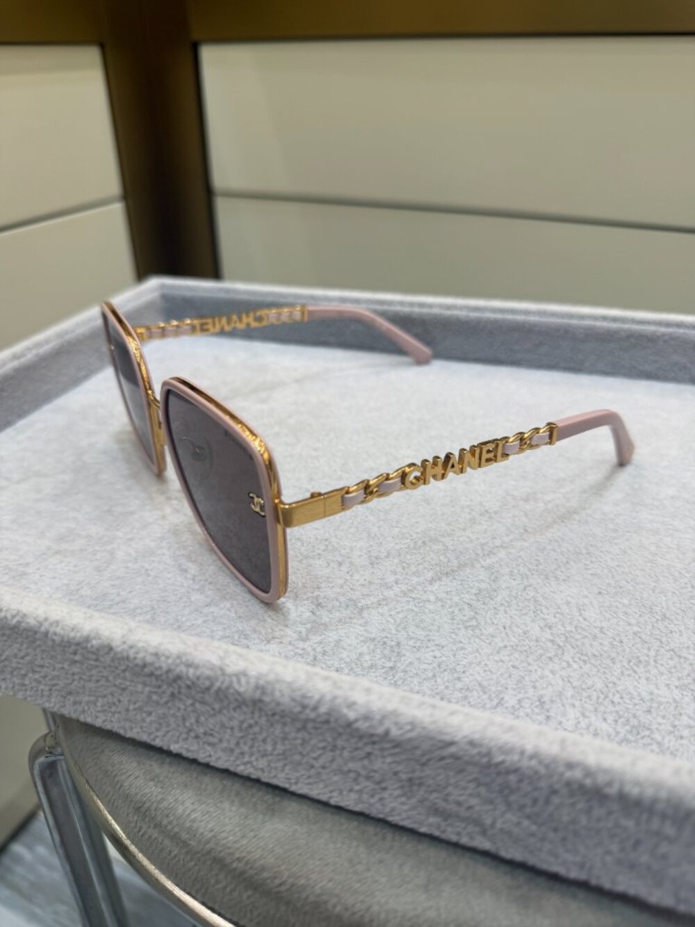 NWT CHANEL Pink Square Sunglasses with Gold Leather Chain Temples - Picture 3 of 9
